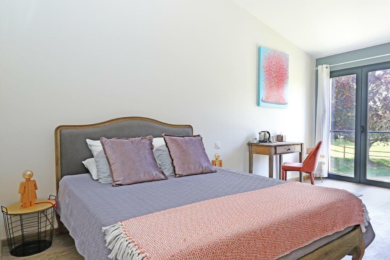 L Esprit Du Clain Chambres D Hotes Bandb De Standing Proches Du Futuroscope Golf Et Lac De St Cyr Naintre Exterior foto